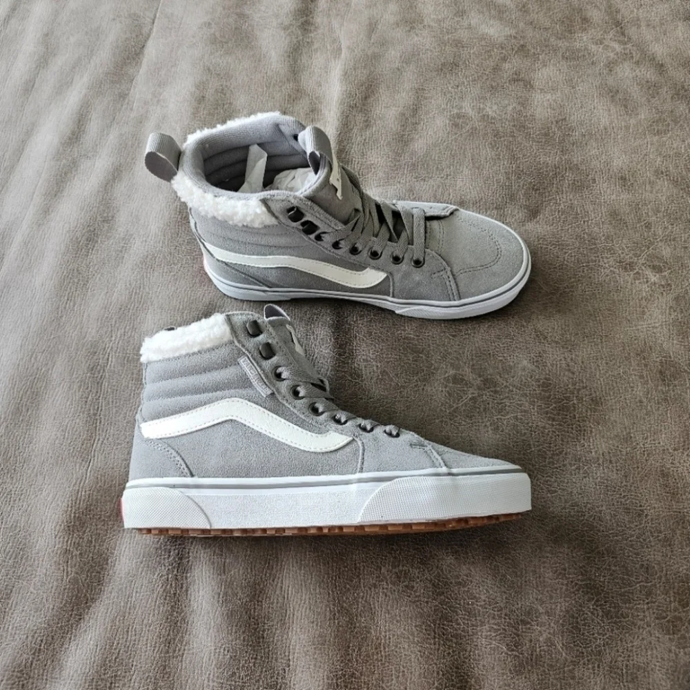 Vans Women's Filmore Vansguard Boots High Top Sneakers Size 6